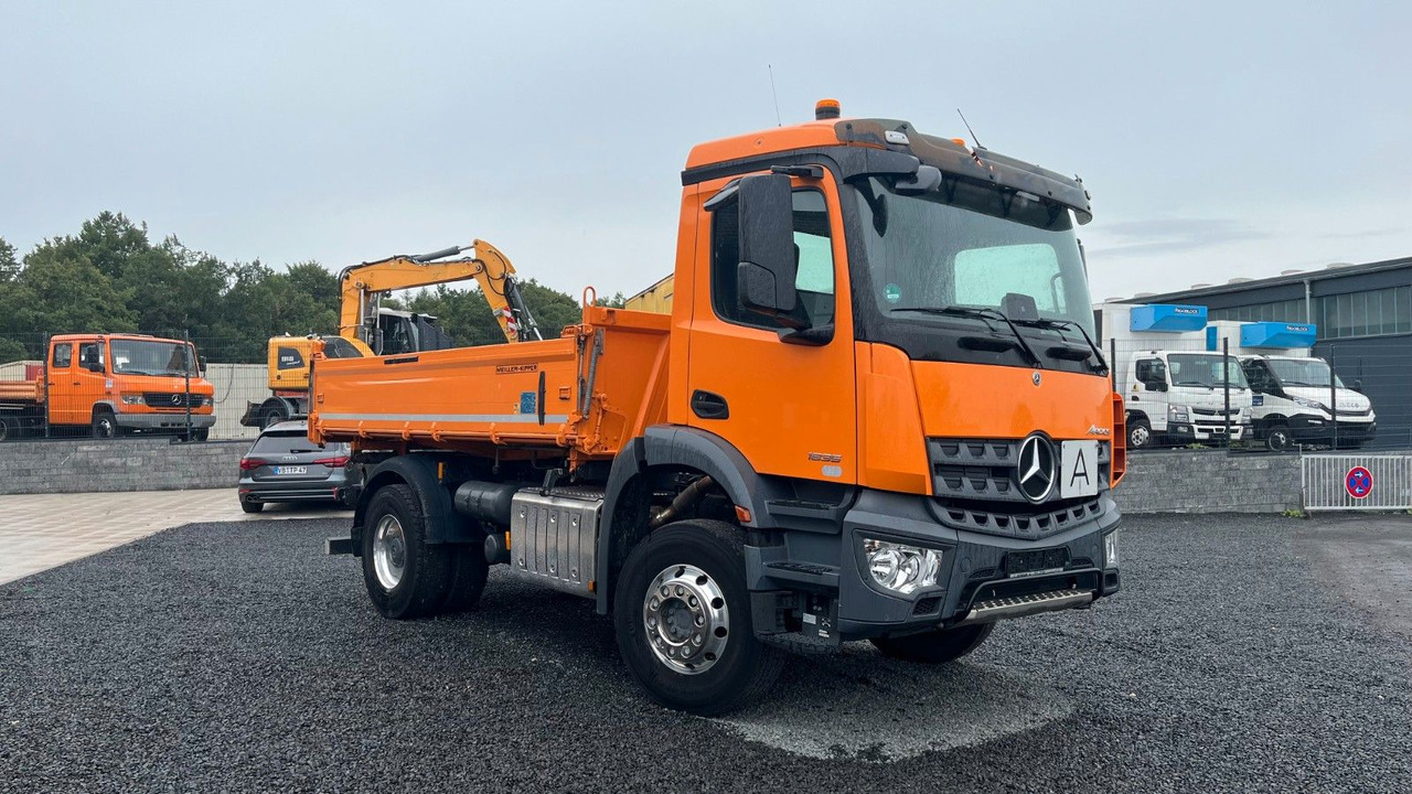 Mercedes-Benz Arocs 1835 Dreiseitenikpper Meiller - Istovarivač: slika 3 Mercedes-Benz Arocs 1835 Dreiseitenikpper Meiller - Istovarivač: slika 3