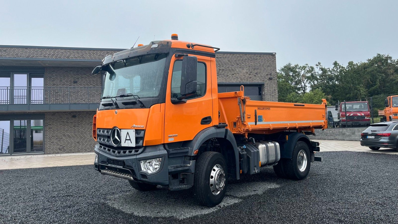 Mercedes-Benz Arocs 1835 Dreiseitenikpper Meiller - Istovarivač: slika 2 Mercedes-Benz Arocs 1835 Dreiseitenikpper Meiller - Istovarivač: slika 2