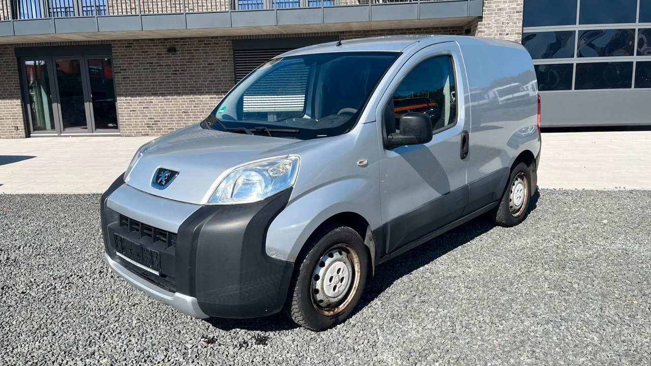 Peugeot Bipper Basis Kopfdichtungsschaden - Automobil: slika 2 Peugeot Bipper Basis Kopfdichtungsschaden - Automobil: slika 2