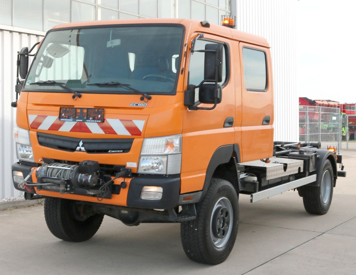 FUSO 6C180 DOKA / 4x4 /KLIMA /WINDE /Standh. / 37tkm - Kamion sa golom šasijom i zatvorenom kabinom: slika 1 FUSO 6C180 DOKA / 4x4 /KLIMA /WINDE /Standh. / 37tkm - Kamion sa golom šasijom i zatvorenom kabinom: slika 1
