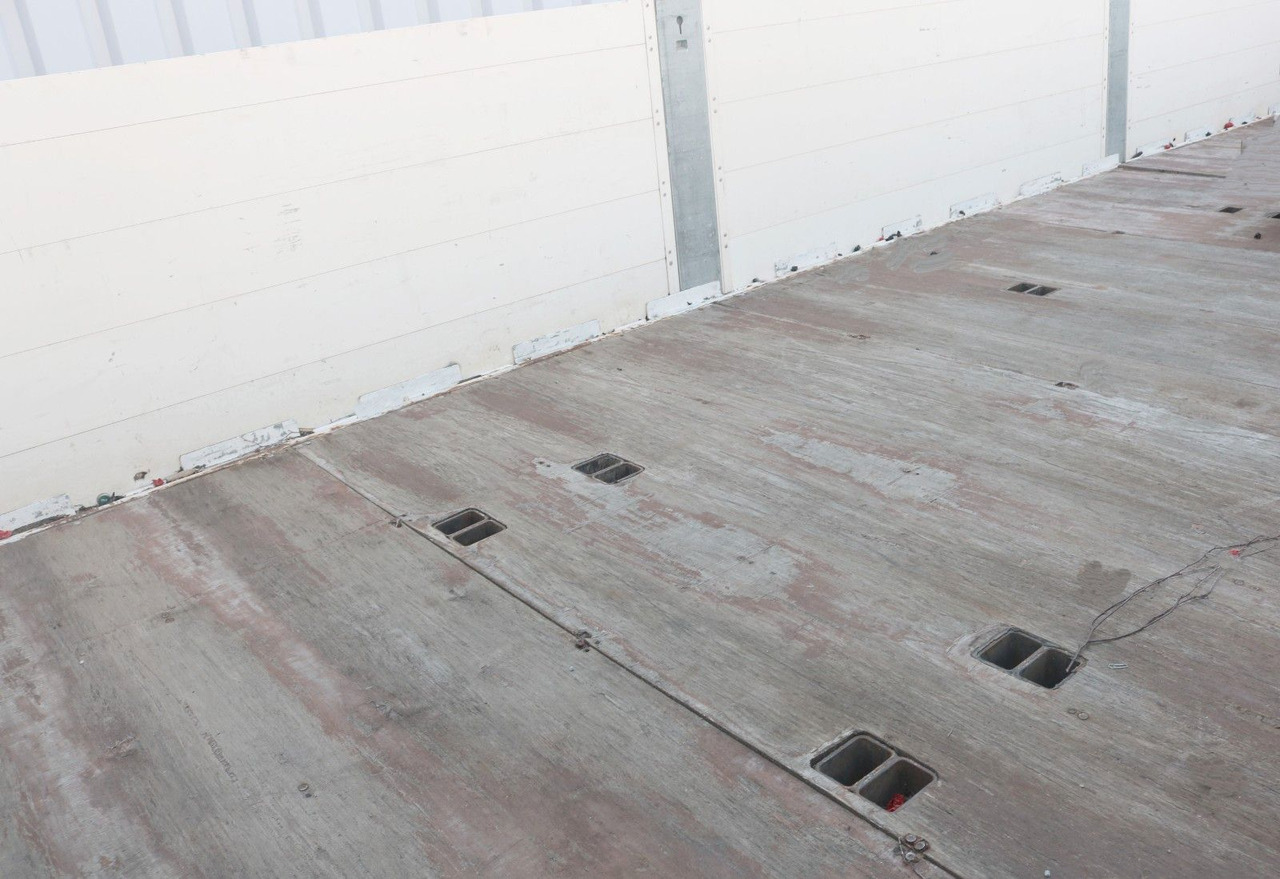 Mercedes-Benz Antos 2641L Prits. / Staplerhaltg. Stahltransp. - Kamion sa tovarnim sandukom: slika 4 Mercedes-Benz Antos 2641L Prits. / Staplerhaltg. Stahltransp. - Kamion sa tovarnim sandukom: slika 4