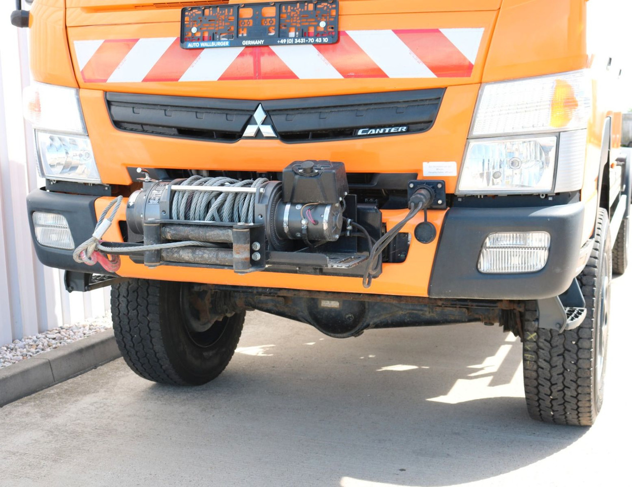 Mitsubishi CANTER 6C180 DOKA 4x4 KLIMA WINDE Standhz. 37tkm - Kamion sa golom šasijom i zatvorenom kabinom: slika 2 Mitsubishi CANTER 6C180 DOKA 4x4 KLIMA WINDE Standhz. 37tkm - Kamion sa golom šasijom i zatvorenom kabinom: slika 2