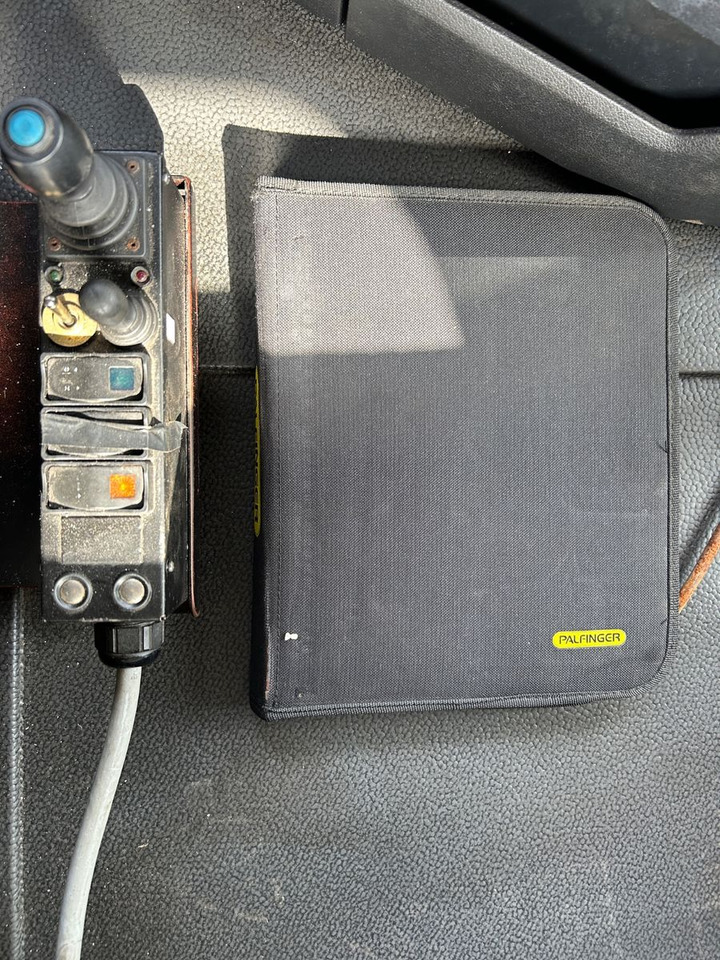 Mercedes-Benz Actros 2646 6x2 BL - Kamion sa hidrauličnom kukom: slika 5 Mercedes-Benz Actros 2646 6x2 BL - Kamion sa hidrauličnom kukom: slika 5