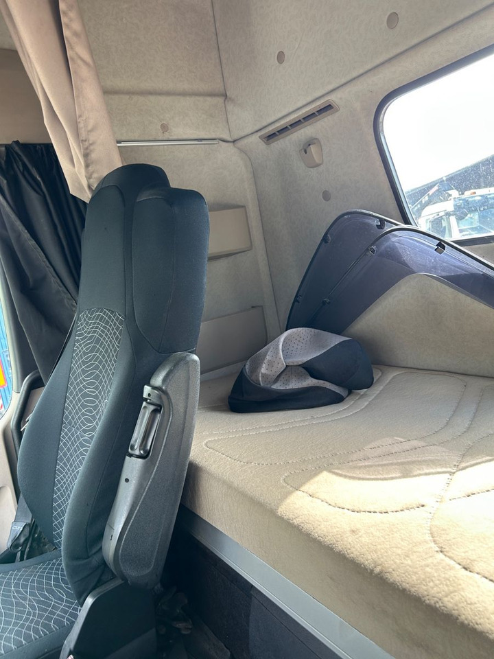 Mercedes-Benz Actros 2646 6x2 BL - Kamion sa hidrauličnom kukom: slika 4 Mercedes-Benz Actros 2646 6x2 BL - Kamion sa hidrauličnom kukom: slika 4