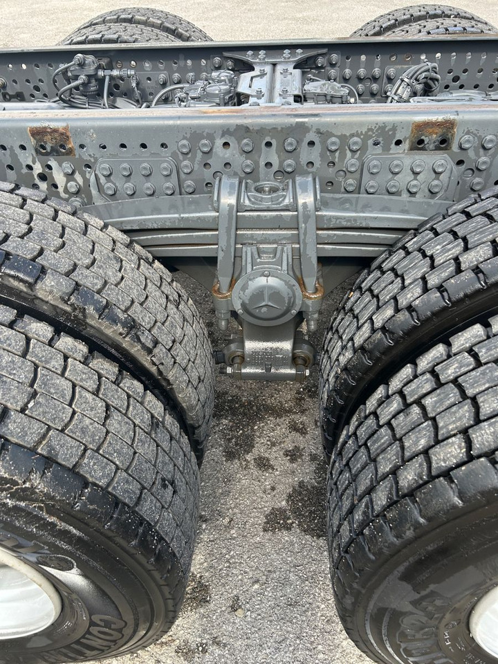 Mercedes-Benz Arocs 26.40 6x4 Kipperfahrgestell BB - Kamion sa golom šasijom i zatvorenom kabinom: slika 3 Mercedes-Benz Arocs 26.40 6x4 Kipperfahrgestell BB - Kamion sa golom šasijom i zatvorenom kabinom: slika 3