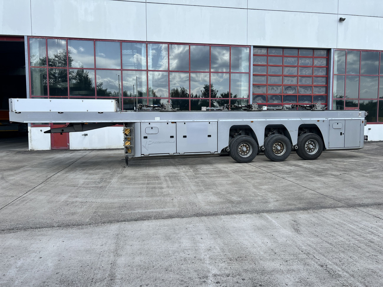 FAYMONVILLE F-S43-1EJB 3-Achs-Beton-Innenlader PREFAMAX, Wenig Benutzt - Poluprikolica za prevoz kontejnera/ Poluprikolica sa promenjivim sandukom: slika 4 FAYMONVILLE F-S43-1EJB 3-Achs-Beton-Innenlader PREFAMAX, Wenig Benutzt - Poluprikolica za prevoz kontejnera/ Poluprikolica sa promenjivim sandukom: slika 4
