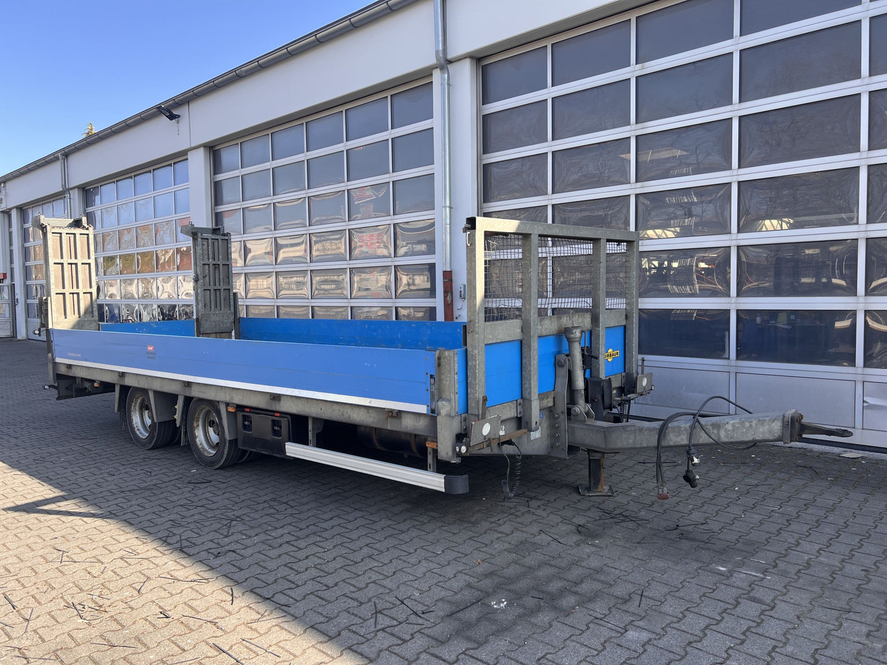 Humbaur HBTZ 136224 TA-BS 13,6 t Tandemtieflader - Niska prikolica za prevoz: slika 2 Humbaur HBTZ 136224 TA-BS 13,6 t Tandemtieflader - Niska prikolica za prevoz: slika 2