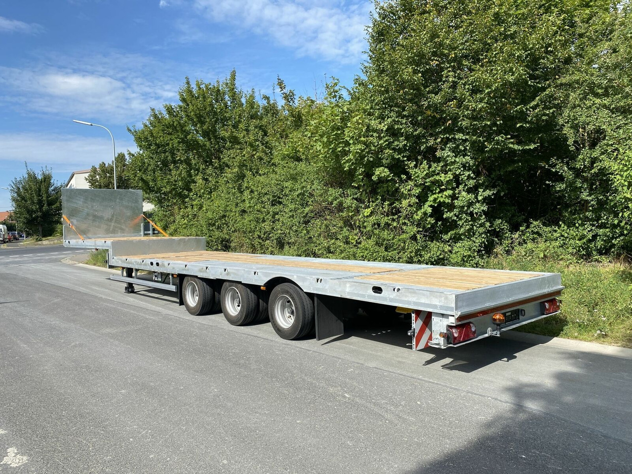 Möslein 3 Achs Satteltieflader Plato 45 t GGfür Fertigt - Niska poluprikolica za prevoz: slika 2 Möslein 3 Achs Satteltieflader Plato 45 t GGfür Fertigt - Niska poluprikolica za prevoz: slika 2