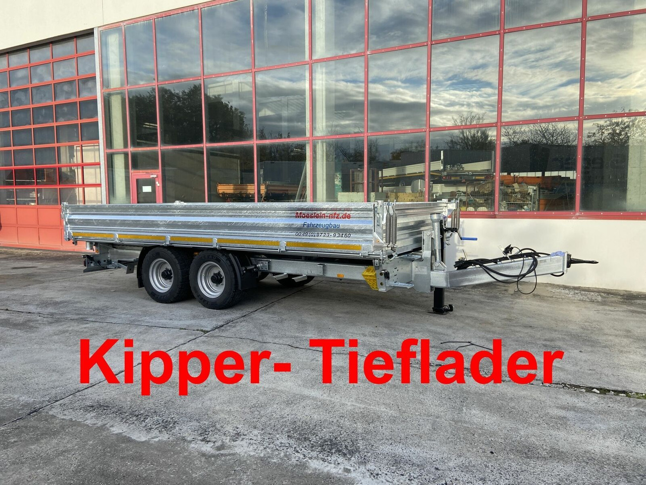 Möslein Kipper Tieflader, Breite Reifen-- Neufahrzeug - - Prikolica istovarivača: slika 1 Möslein Kipper Tieflader, Breite Reifen-- Neufahrzeug - - Prikolica istovarivača: slika 1