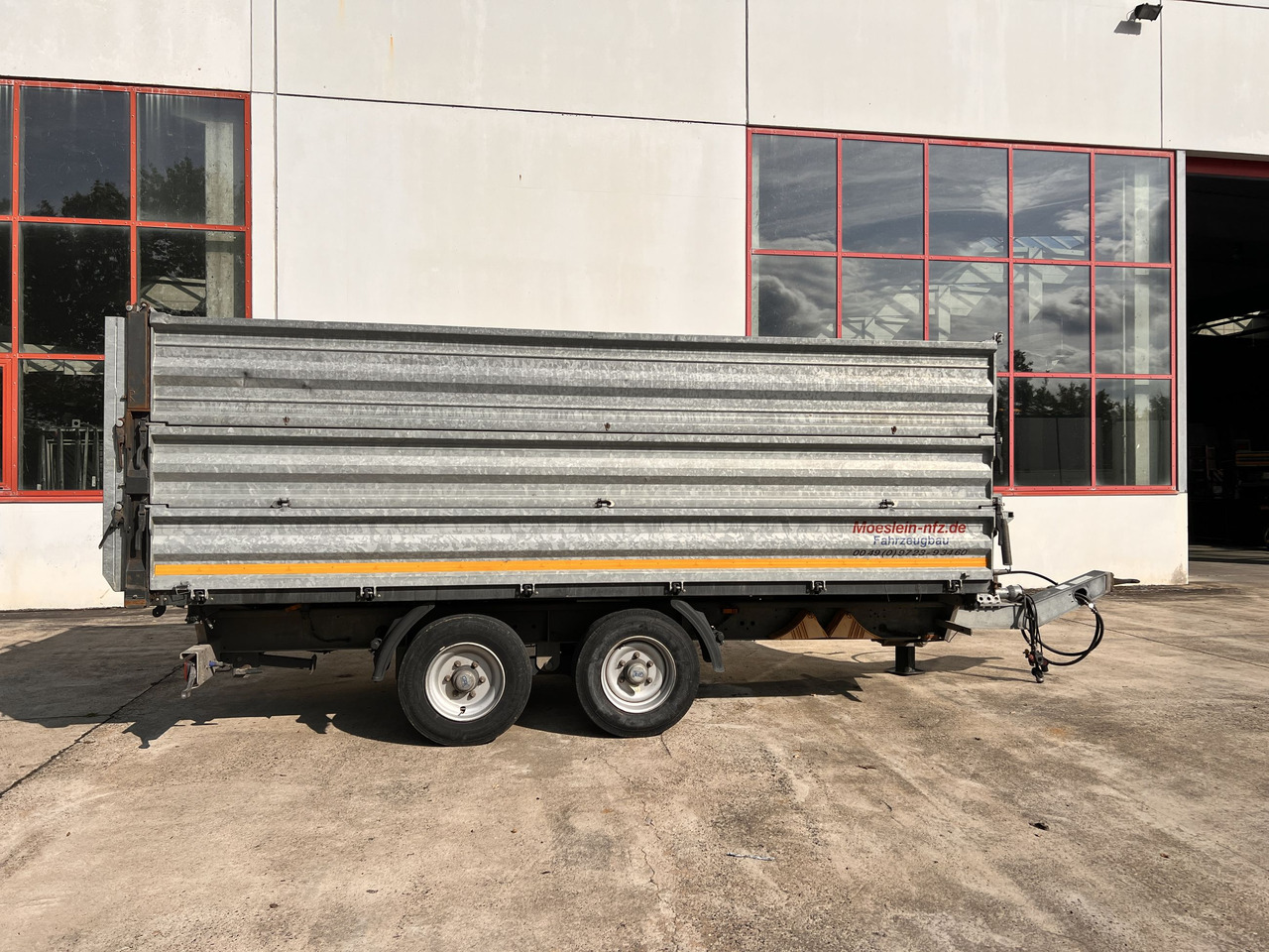 Möslein TDS 13 Schwebheim  13 t Tandemkipper- Tieflader, Aufsatzbordwände - Prikolica istovarivača: slika 3 Möslein TDS 13 Schwebheim  13 t Tandemkipper- Tieflader, Aufsatzbordwände - Prikolica istovarivača: slika 3