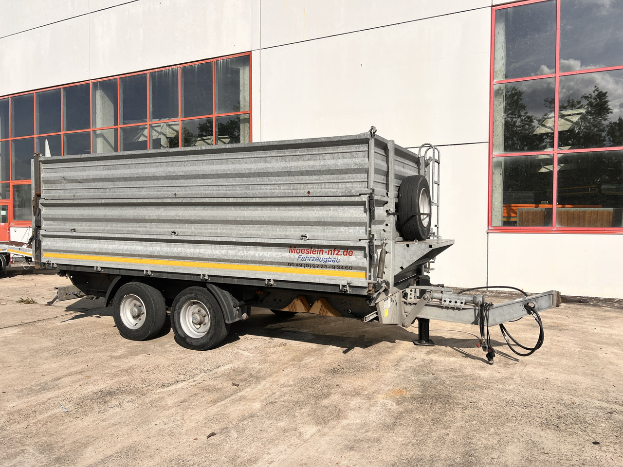 Möslein TDS 13 Schwebheim  13 t Tandemkipper- Tieflader, Aufsatzbordwände - Prikolica istovarivača: slika 4 Möslein TDS 13 Schwebheim  13 t Tandemkipper- Tieflader, Aufsatzbordwände - Prikolica istovarivača: slika 4