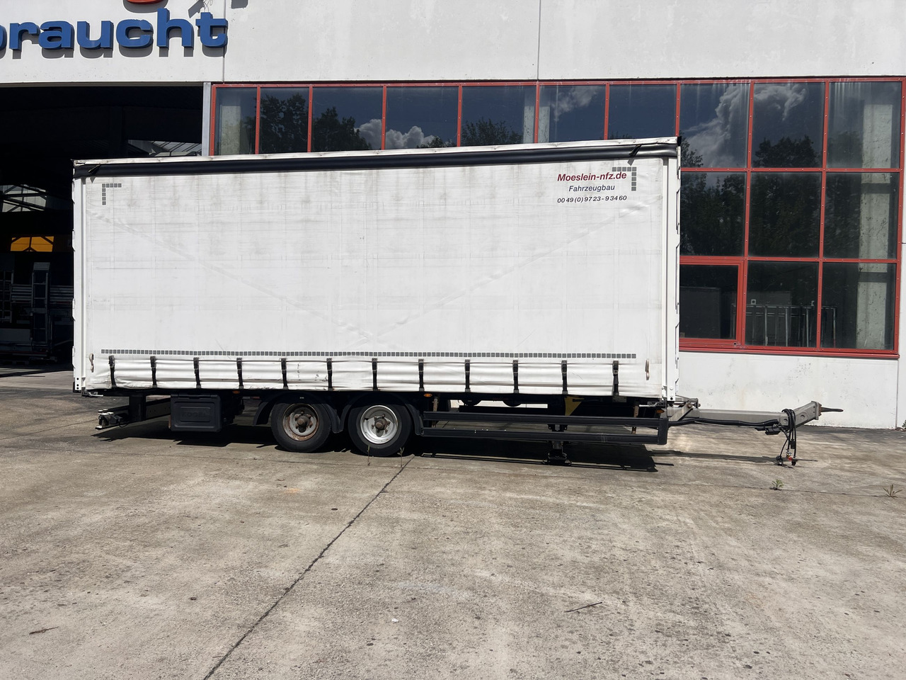Möslein TPW 105 D Schwebheim Tandemplanenanhänger durchladbar - Prikolica sa ceradom: slika 4 Möslein TPW 105 D Schwebheim Tandemplanenanhänger durchladbar - Prikolica sa ceradom: slika 4