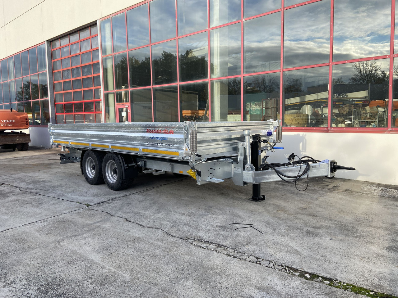 Möslein TTD 11 Breite Reifen Kipper Tieflader, Breite Reifen-- Neufahrzeug -- - Prikolica istovarivača: slika 5 Möslein TTD 11 Breite Reifen Kipper Tieflader, Breite Reifen-- Neufahrzeug -- - Prikolica istovarivača: slika 5