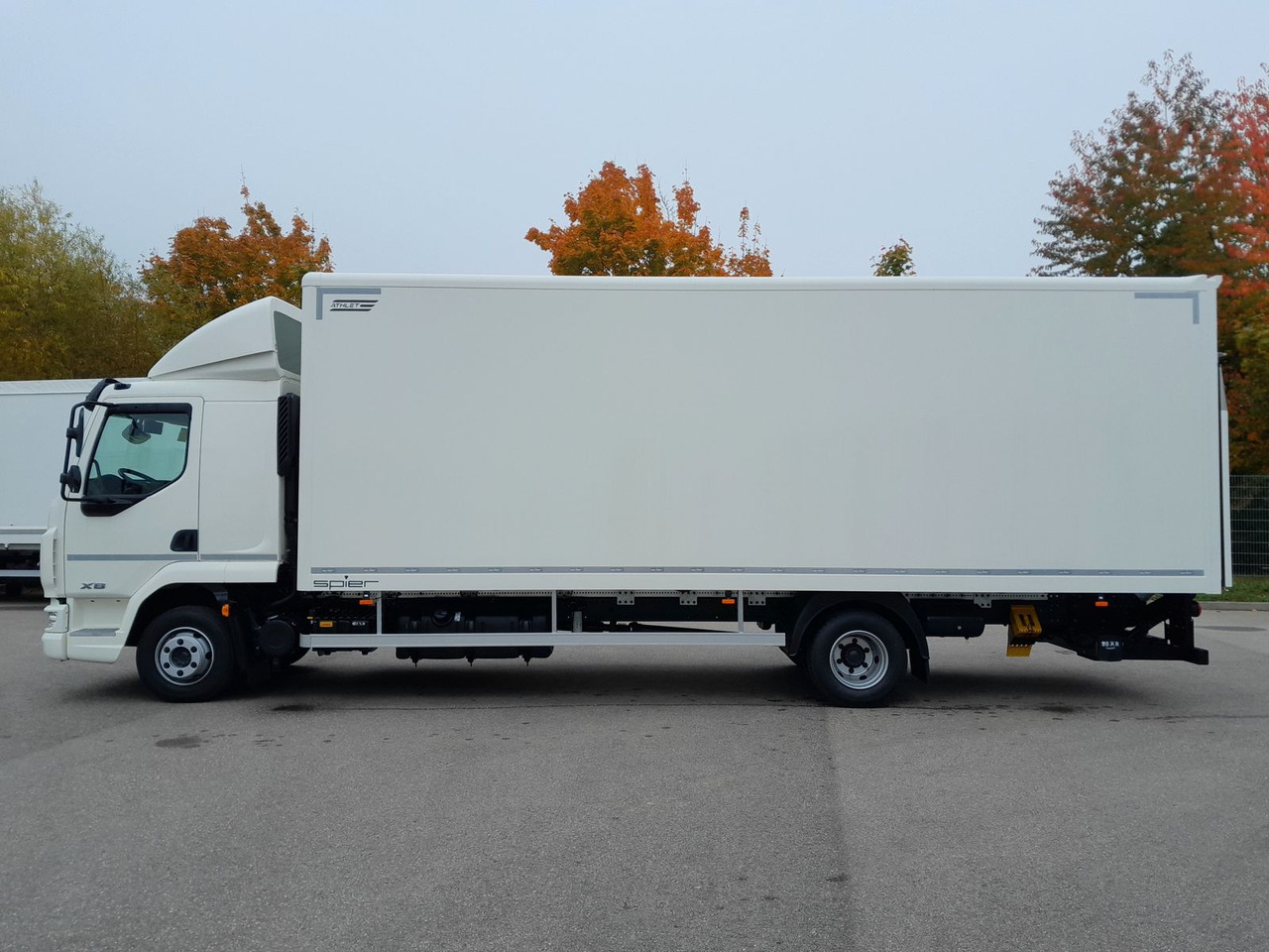 DAF FA XB 230 12t - Kamion sa zatvorenim sandukom: slika 4 DAF FA XB 230 12t - Kamion sa zatvorenim sandukom: slika 4