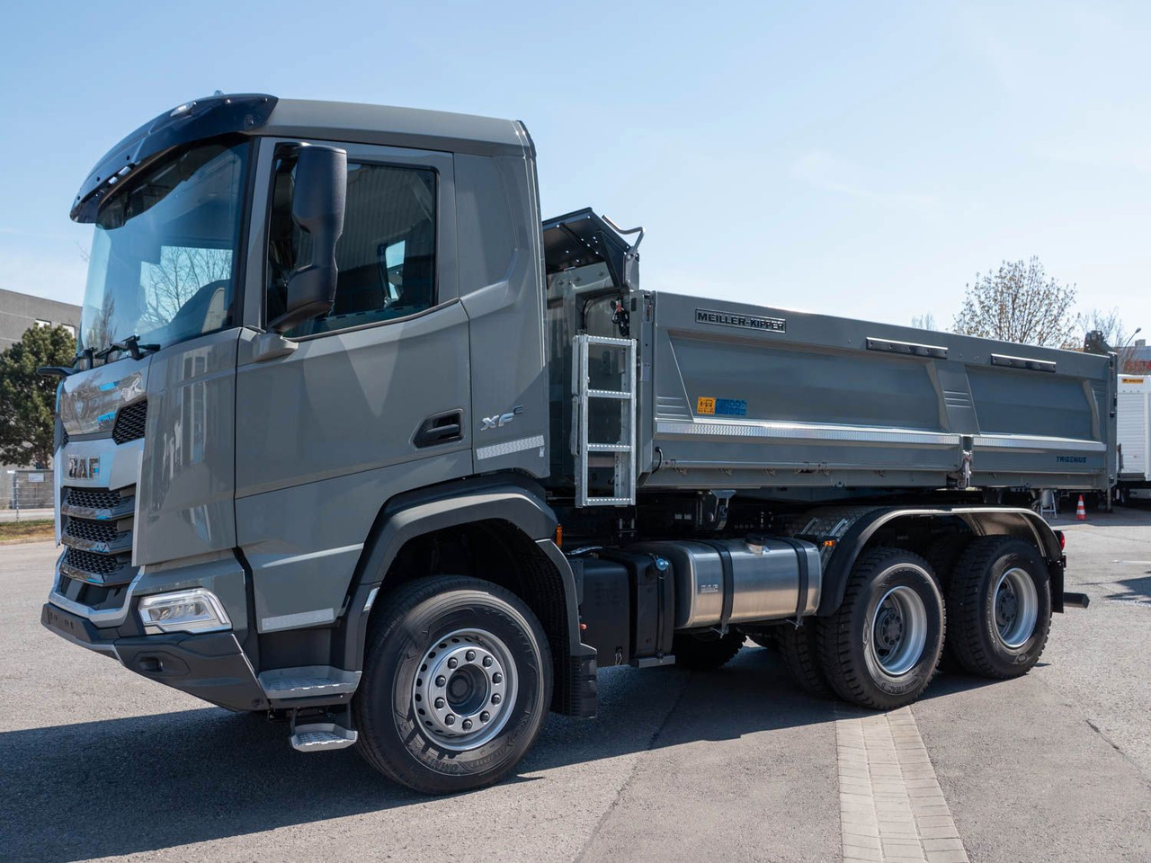DAF FAT XFC 530 Meiller Trigenius D316 DAF FAT XFC 530 Meiller Trigenius D316 - Istovarivač: slika 3 DAF FAT XFC 530 Meiller Trigenius D316 DAF FAT XFC 530 Meiller Trigenius D316 - Istovarivač: slika 3