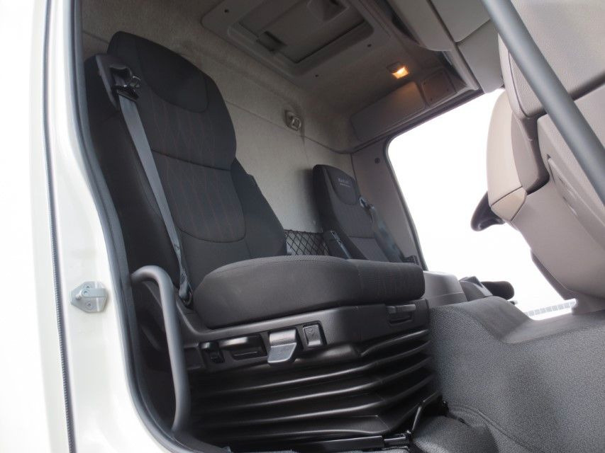 Kamion za prevoz boca DAF LF 310 18t Zikun Getränkeaufbau DAF LF 310 18t Zikun Getränkeaufbau: slika 8