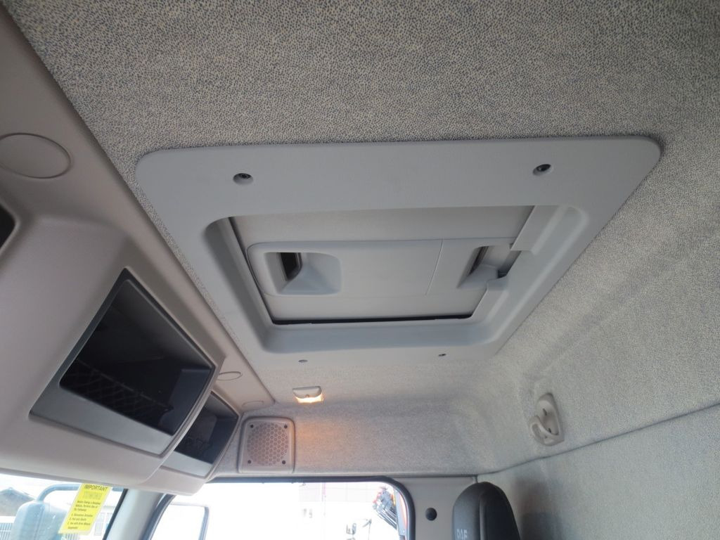 Kamion za prevoz boca DAF LF 310 18t Zikun Getränkeaufbau DAF LF 310 18t Zikun Getränkeaufbau: slika 17