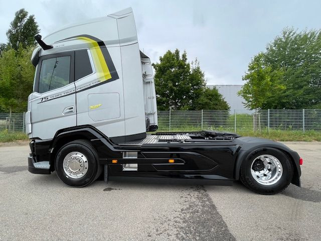 DAF XG+ 480 FT 75 Jahre DAF Edition "Limitiert" DAF XG+ 480 FT 75 Jahre DAF Edition - Tegljač: slika 5 DAF XG+ 480 FT 75 Jahre DAF Edition "Limitiert" DAF XG+ 480 FT 75 Jahre DAF Edition - Tegljač: slika 5