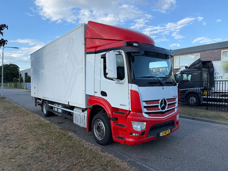 Mercedes-Benz Antos 2027 LL - Kamion sa zatvorenim sandukom: slika 2 Mercedes-Benz Antos 2027 LL - Kamion sa zatvorenim sandukom: slika 2