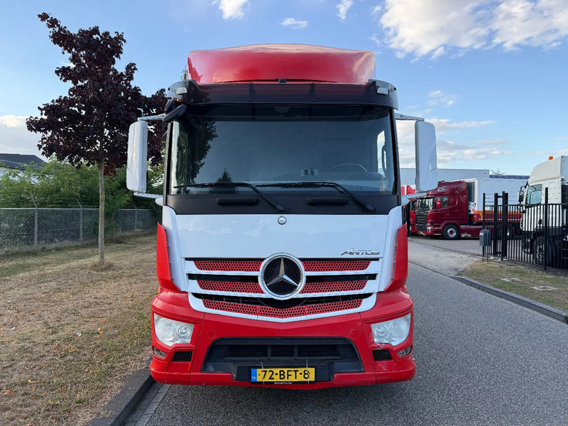 Mercedes-Benz Antos 2027 LL - Kamion sa zatvorenim sandukom: slika 3 Mercedes-Benz Antos 2027 LL - Kamion sa zatvorenim sandukom: slika 3
