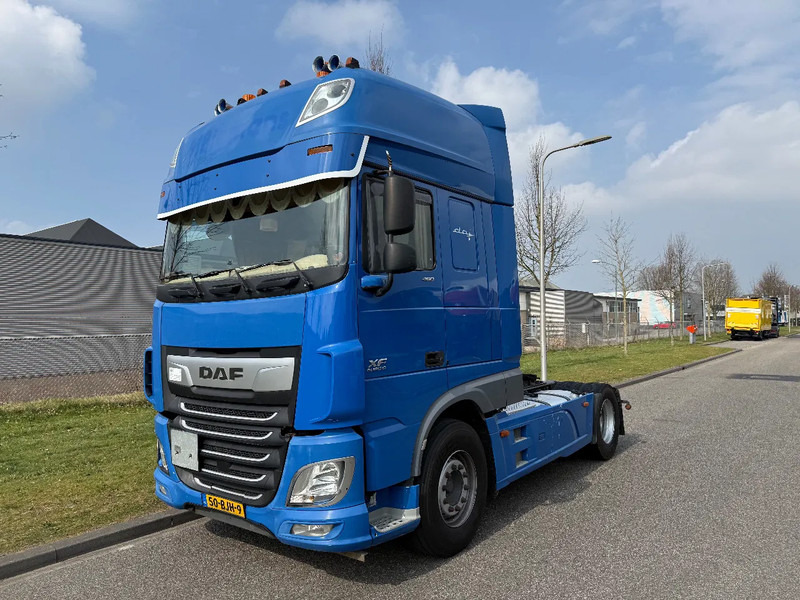 DAF XF 460 showtruck 4-2017 SSC 460 XF - Tegljač: slika 1 DAF XF 460 showtruck 4-2017 SSC 460 XF - Tegljač: slika 1