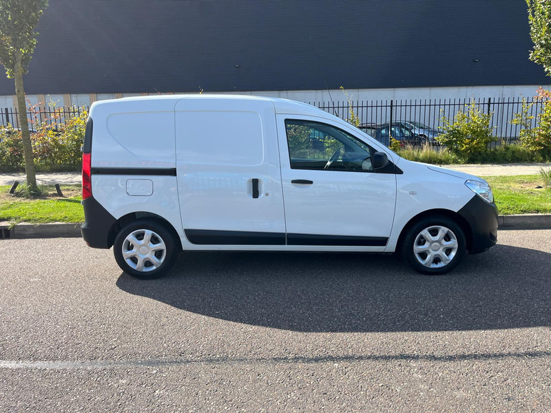 Dacia Dokker 1.5 dci 75 pk Euro 6 - Mali kombi: slika 4 Dacia Dokker 1.5 dci 75 pk Euro 6 - Mali kombi: slika 4