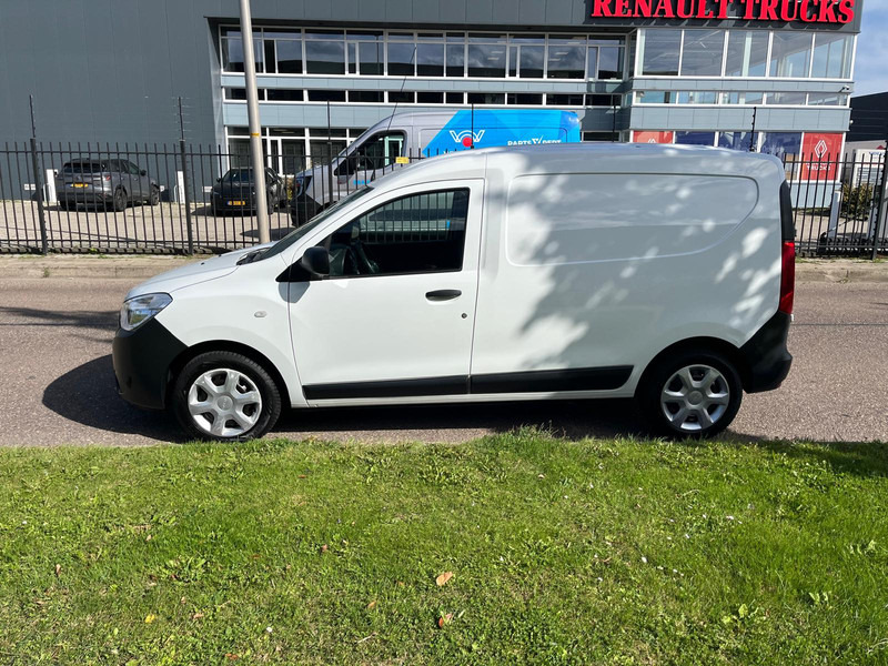 Dacia Dokker 1.5 dci 75 pk Euro 6 - Mali kombi: slika 3 Dacia Dokker 1.5 dci 75 pk Euro 6 - Mali kombi: slika 3