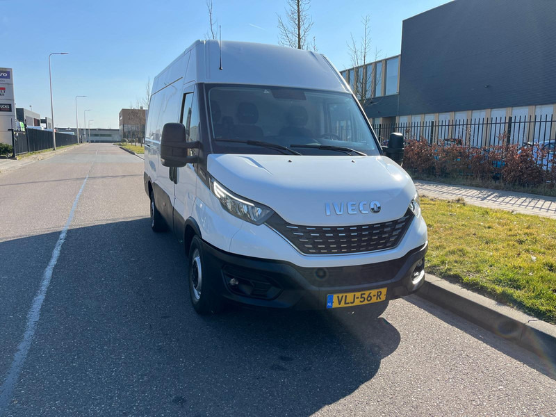 Iveco Daily 35 S 16V, Hi-Matic, 352 L H3, Airco, Camera - Furgon: slika 5 Iveco Daily 35 S 16V, Hi-Matic, 352 L H3, Airco, Camera - Furgon: slika 5