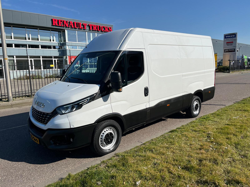 Iveco Daily 35 S 16V, Hi-Matic, 352 L H3, Airco, Camera - Furgon: slika 1 Iveco Daily 35 S 16V, Hi-Matic, 352 L H3, Airco, Camera - Furgon: slika 1
