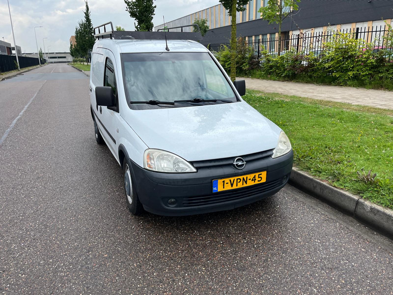 Opel Combo 1.3 CDTI, Airco, Radio, Roofrack - Mali kombi: slika 5 Opel Combo 1.3 CDTI, Airco, Radio, Roofrack - Mali kombi: slika 5