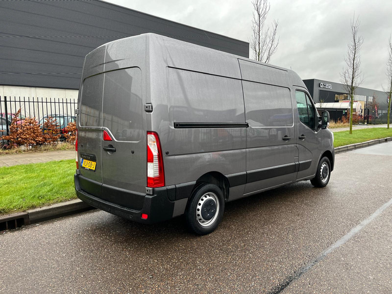 Renault Master 150.35 L2 H2 2.3 Dci Automaat, Nav, Airco - Furgon: slika 4 Renault Master 150.35 L2 H2 2.3 Dci Automaat, Nav, Airco - Furgon: slika 4