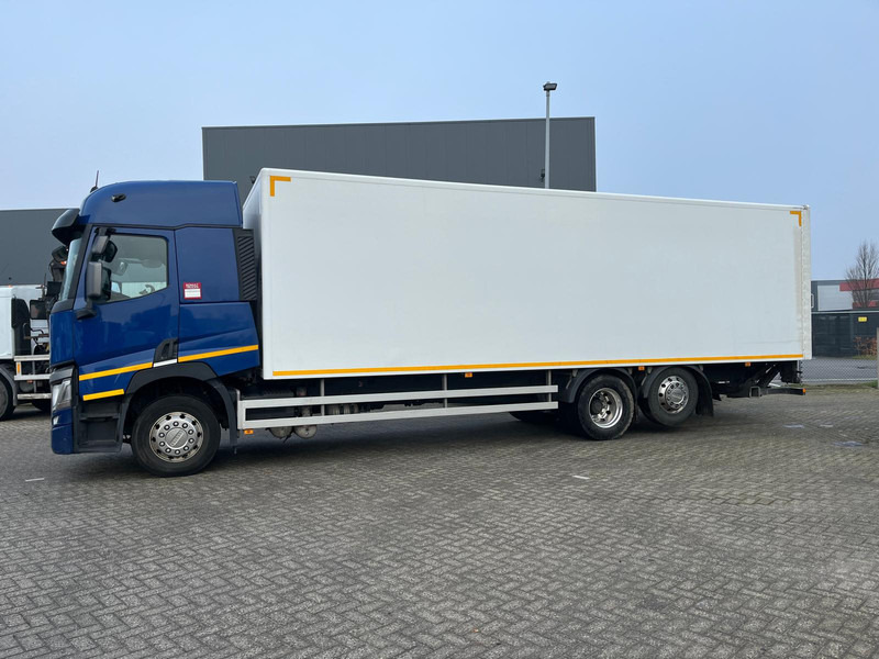 Renault T-11 SLEEPERCAB 380 P6X2 COMFORT - Kamion sa zatvorenim sandukom: slika 3 Renault T-11 SLEEPERCAB 380 P6X2 COMFORT - Kamion sa zatvorenim sandukom: slika 3