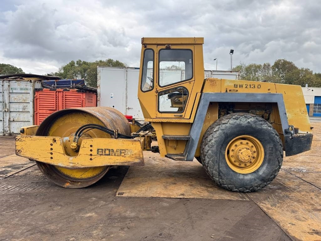 Bomag BW 213 D - Kompaktor: slika 2 Bomag BW 213 D - Kompaktor: slika 2
