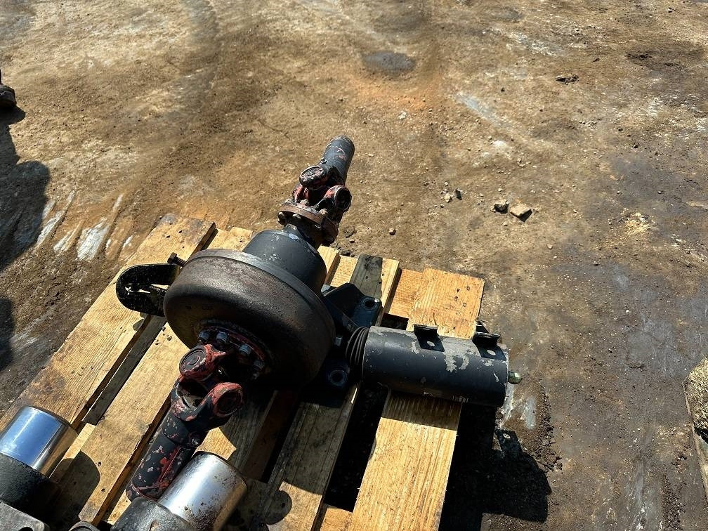 CAT 214 B FT gearbox - Bager točkaš: slika 1 CAT 214 B FT gearbox - Bager točkaš: slika 1