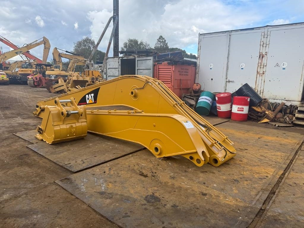 CAT 320 C L LONG REACH BOOM 15M UNUSED - Bager: slika 4 CAT 320 C L LONG REACH BOOM 15M UNUSED - Bager: slika 4