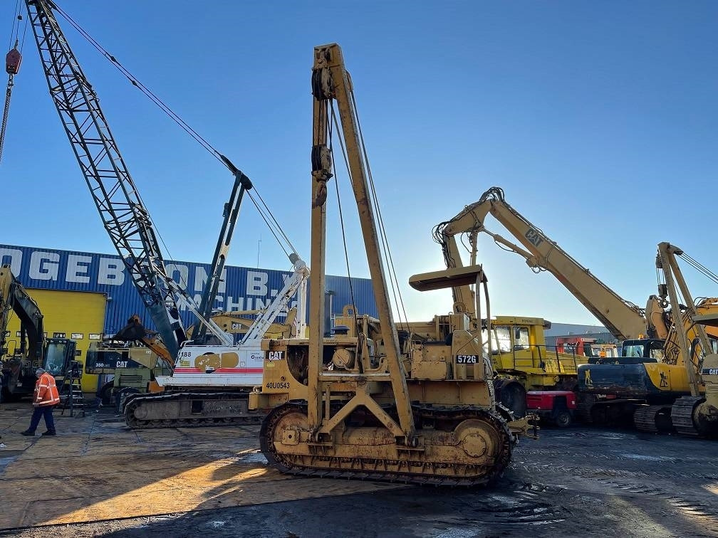 CAT 572 G - Mašina za polaganje cevi: slika 2 CAT 572 G - Mašina za polaganje cevi: slika 2