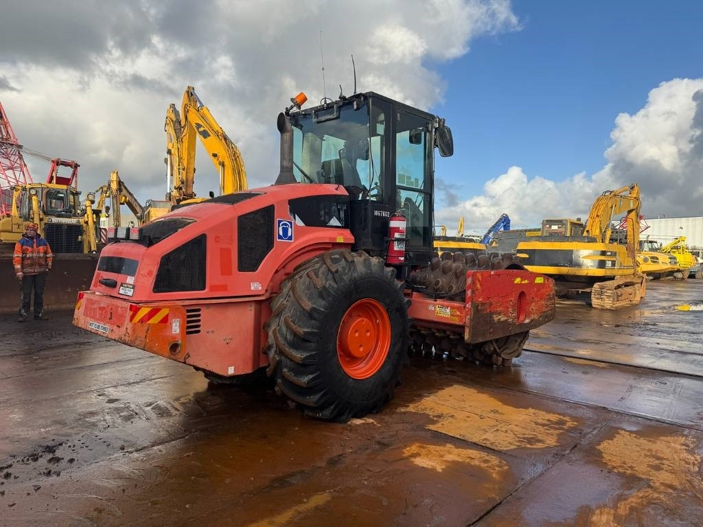 CAT CP 74 - Kompaktor: slika 5 CAT CP 74 - Kompaktor: slika 5