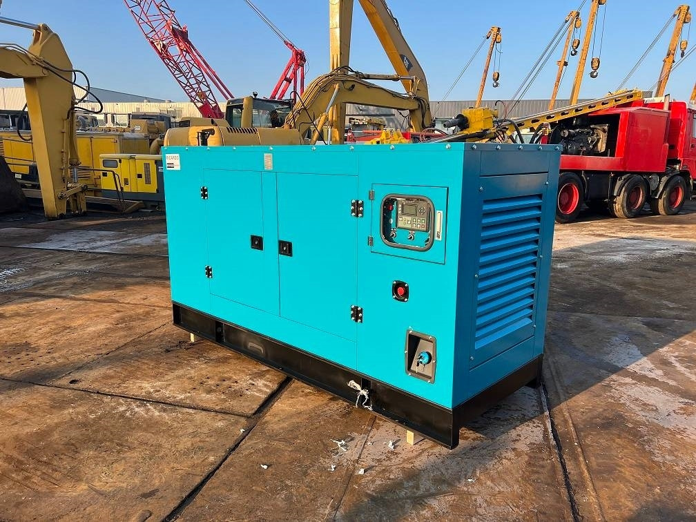Ricardo 200KVA (160KW) SILENT GENERATOR 3 PHASE 50HZ 400V - Set generatora: slika 3 Ricardo 200KVA (160KW) SILENT GENERATOR 3 PHASE 50HZ 400V - Set generatora: slika 3