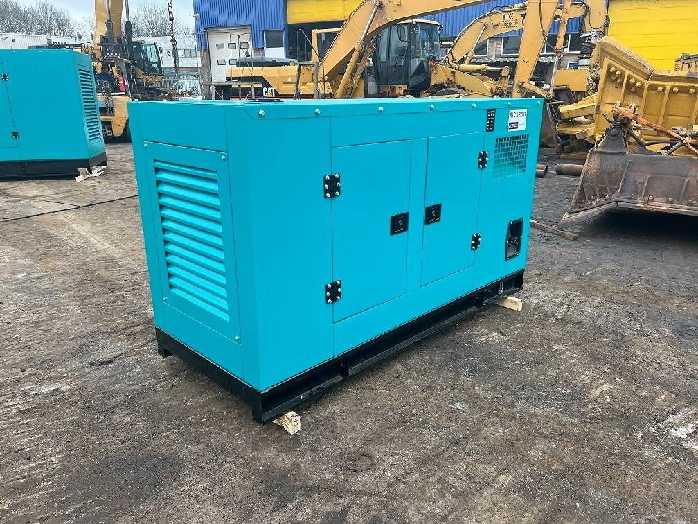 Ricardo 50KVA 40KW SILENT GENERATOR 3 PHASE 50HZ 400V NEW - Set generatora: slika 4 Ricardo 50KVA 40KW SILENT GENERATOR 3 PHASE 50HZ 400V NEW - Set generatora: slika 4