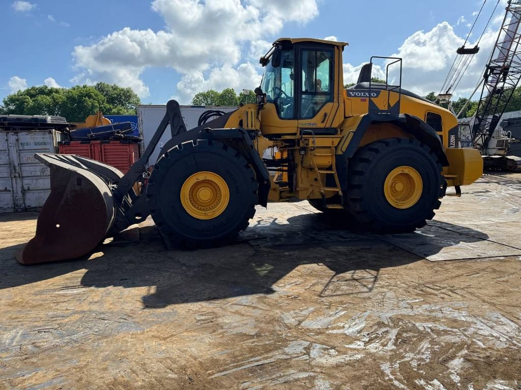 Volvo L 220 H ( WITH NEW TYRES ) - Utovarivač točkaš: slika 1 Volvo L 220 H ( WITH NEW TYRES ) - Utovarivač točkaš: slika 1