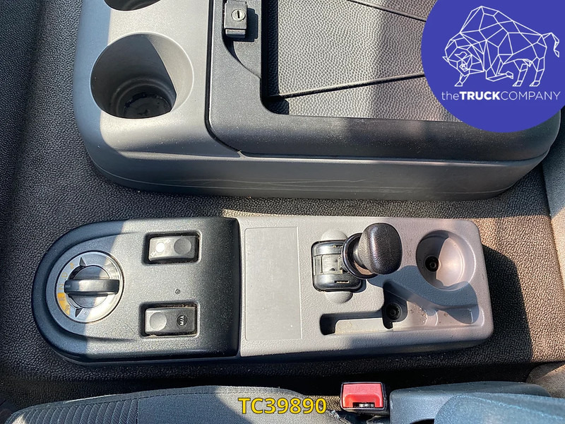 DAF LF 55 220 - Kamion sa ceradom: slika 4 DAF LF 55 220 - Kamion sa ceradom: slika 4