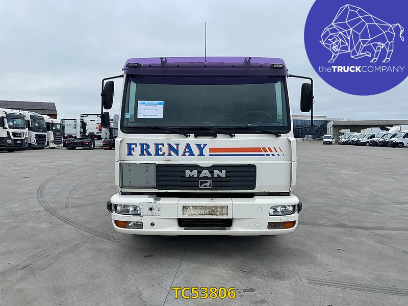 MAN L 2000 12.220 - Kamion cisterna: slika 2 MAN L 2000 12.220 - Kamion cisterna: slika 2