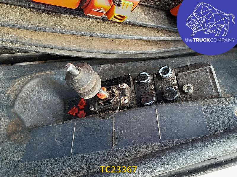 Mercedes-Benz Atego 1217 - Kamion za prevoz kontejnera/ Kamion sa promenjivim sandukom: slika 3 Mercedes-Benz Atego 1217 - Kamion za prevoz kontejnera/ Kamion sa promenjivim sandukom: slika 3