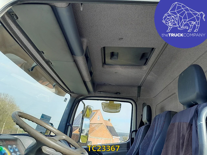 Mercedes-Benz Atego 1217 - Kamion za prevoz kontejnera/ Kamion sa promenjivim sandukom: slika 4 Mercedes-Benz Atego 1217 - Kamion za prevoz kontejnera/ Kamion sa promenjivim sandukom: slika 4