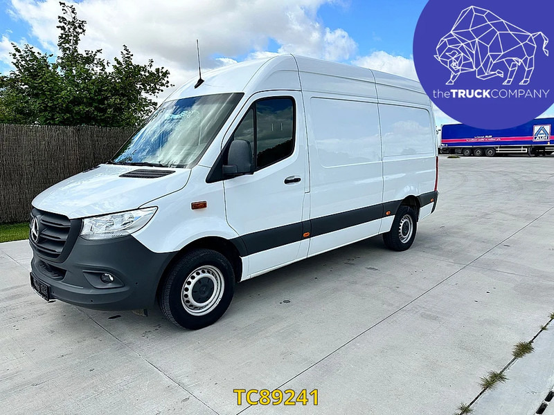 Mercedes-Benz Sprinter 317 CDI L2H2 - Furgon: slika 1 Mercedes-Benz Sprinter 317 CDI L2H2 - Furgon: slika 1
