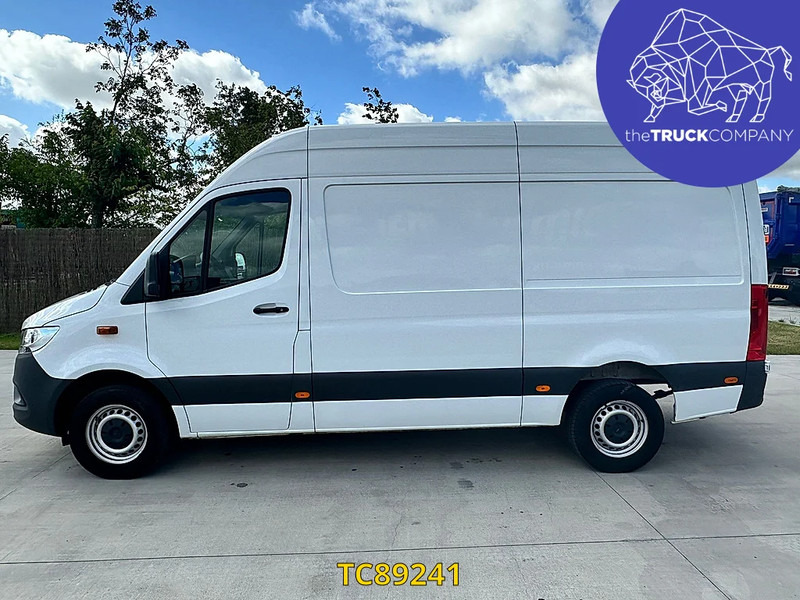 Mercedes-Benz Sprinter 317 CDI L2H2 - Furgon: slika 4 Mercedes-Benz Sprinter 317 CDI L2H2 - Furgon: slika 4