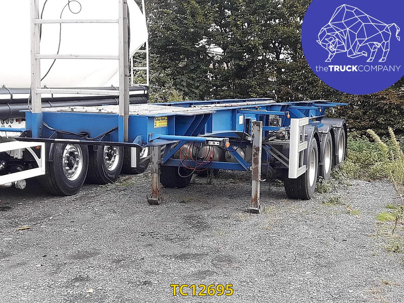 TURBOS HOET - Poluprikolica: slika 1 TURBOS HOET - Poluprikolica: slika 1