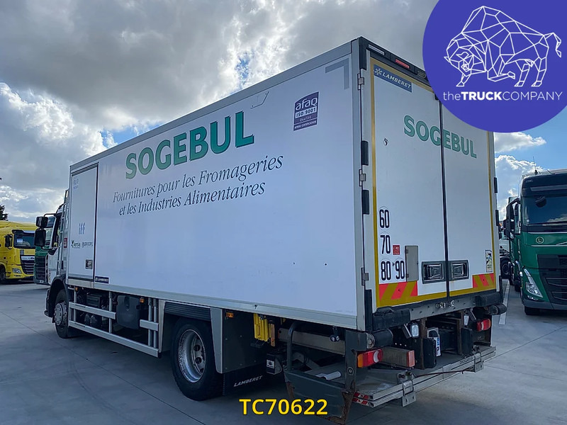 Renault D 320 - Kamion sa zatvorenim sandukom: slika 2 Renault D 320 - Kamion sa zatvorenim sandukom: slika 2