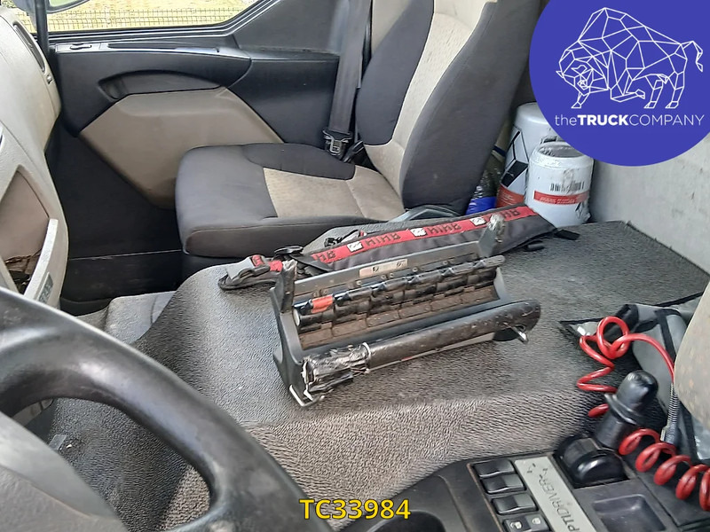 Renault Kerax 380 - Kamion sa tovarnim sandukom: slika 3 Renault Kerax 380 - Kamion sa tovarnim sandukom: slika 3