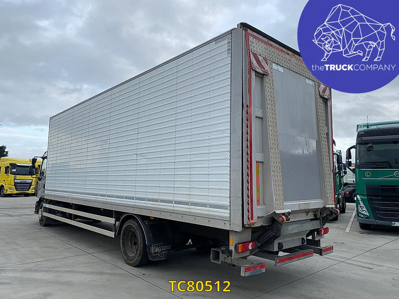 Renault Midlum 240 - Kamion sa zatvorenim sandukom: slika 2 Renault Midlum 240 - Kamion sa zatvorenim sandukom: slika 2